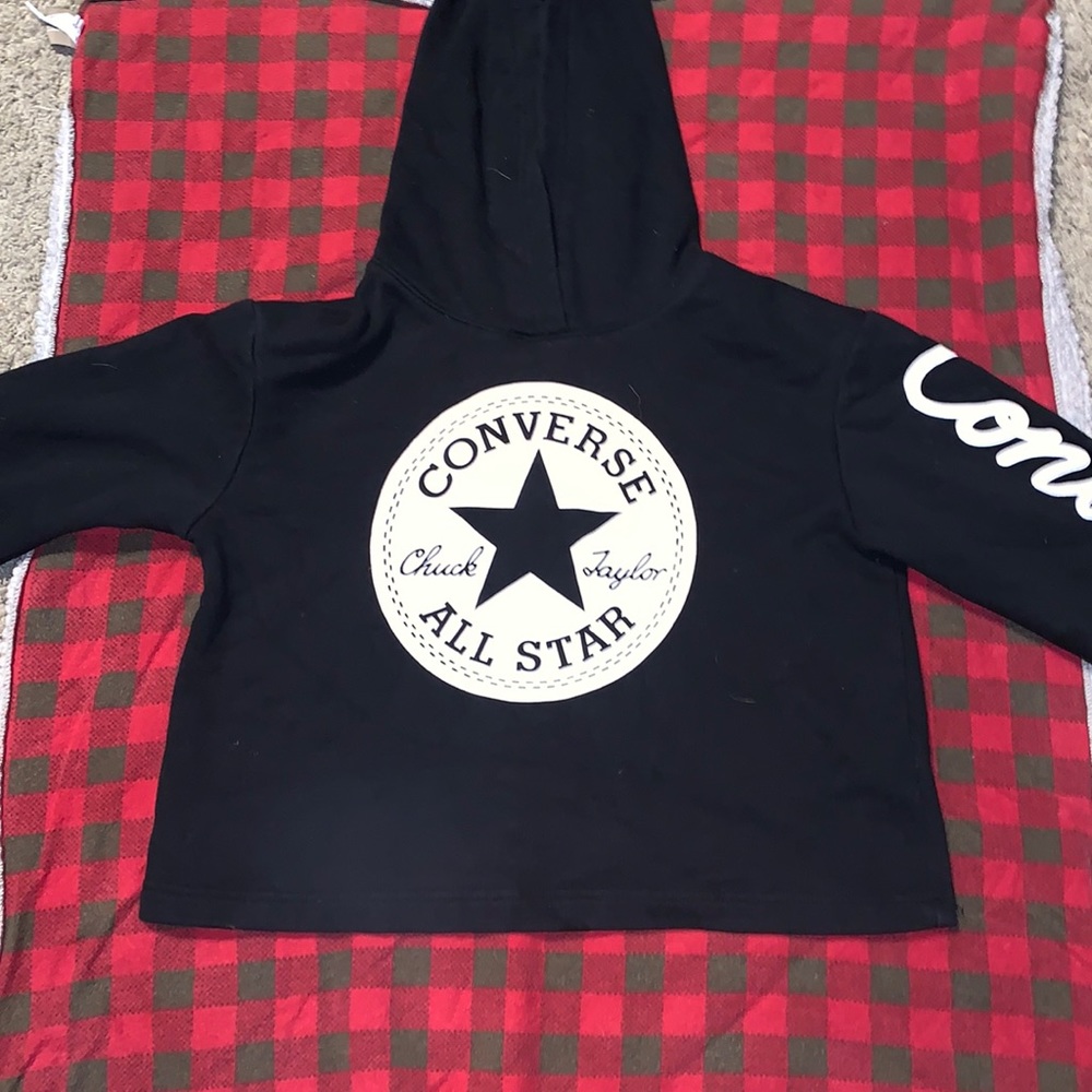 Converse crop top